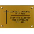Plaque funéraire plexi gravée fond or gravure noire avec logo